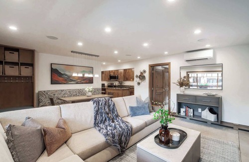Aspen Condo | Updated Aspen Core 3/3 with AC, Pool & Hot Tub