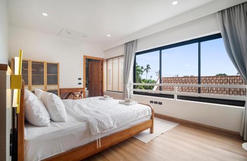Rawai Villa | V191 4BR Villa With Salt Pool & Tropical Garden