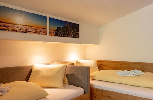 Pichl-Preunegg House | Vacation apartment Adlerhorst - Irxnerhof - Vacation on a farm