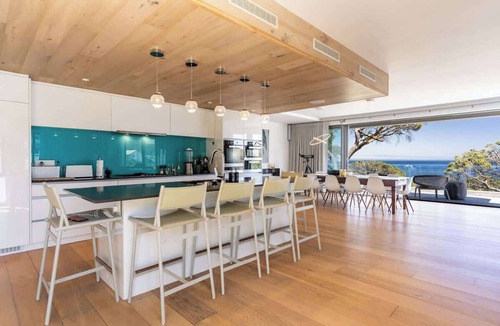 Camps Bay Villa | Villa 31 Camps Bay - Luxury Villa | Pool | Jacuzzi