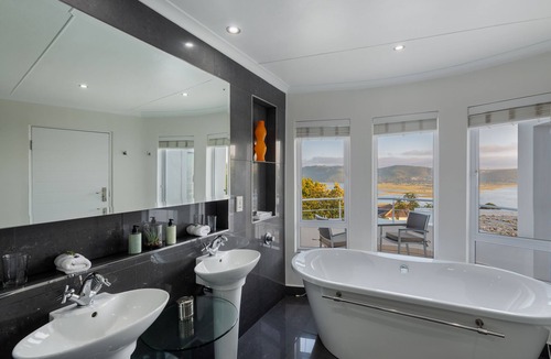 Paradise House | Villa Afrikana Guest Suites by Knysna Paradise Collection