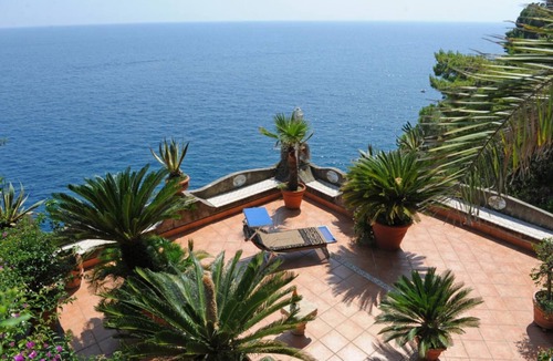 Conca dei Marini Apartment | Villa Azzurra with private pool and access to the sea 4 guests