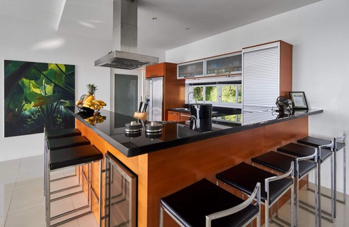 Kata Villa | Villa Ginborn amazing 5-Bedroom Pool Villa w Seaview – 5 Minutes to Kata Beach