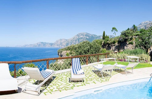 Praiano Villa | Villa Idris, a nice villa with pool in Praiano