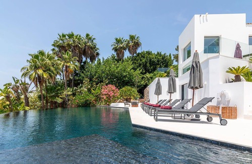 Can Besso Villa | Villa Isola Bianca with pool - My Rental Homes