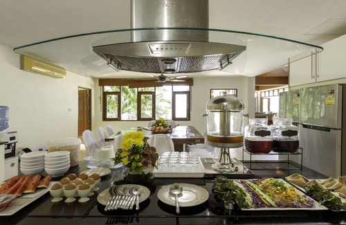 Nanai Road House | Villa Yoosook Patong Beach Phuket 7 bedrooms private pool sea view sauna