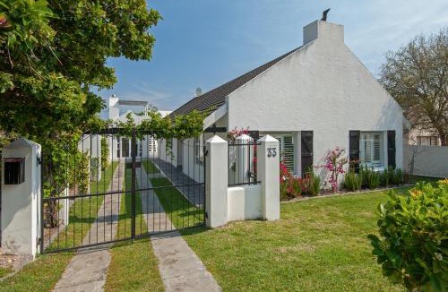 Voelklip House | Vine on 4th Street