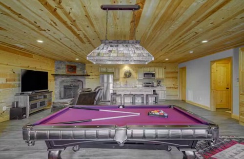 Blairsville Cabin | Vista Sunrise Mountain View with Hot Tub at Knight Sky Cabin