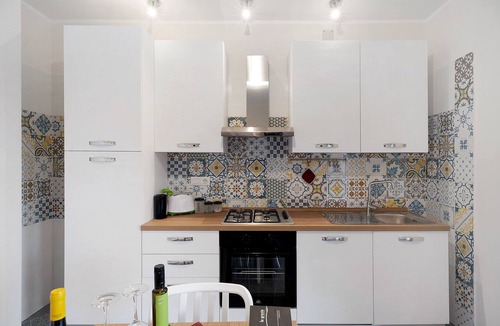 Montecorice Apartment | Vite Pool View Apartment with Sea View, Wi-Fi and Air Conditioning