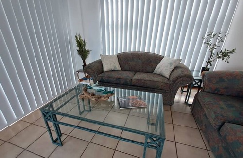De Kelders Cottage | Wake up to the ocean at Sea Glass !