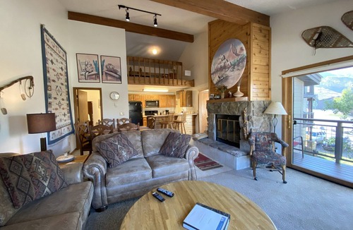 Mount Crested Butte Condo | Walk to the lifts from Crested Mountain North 2 bedroom Condo!