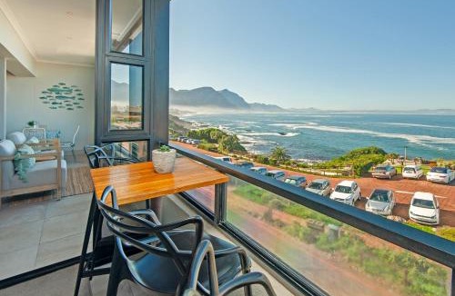 Hermanus City-Centre Apartment | Walker Bay Luxury Seafront Apartment