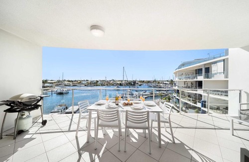 Minyama Apartment | Waterfront Elegance with Pool & Jetty Access