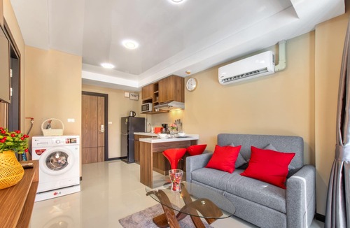 Nai Harn Apartment | ZERA Condo 1BR | Pool View | NBC Nai Harn