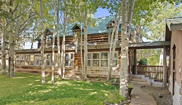1645 Capital Creek Resort & Event Grounds 4 Bedroom Home by RedAwning