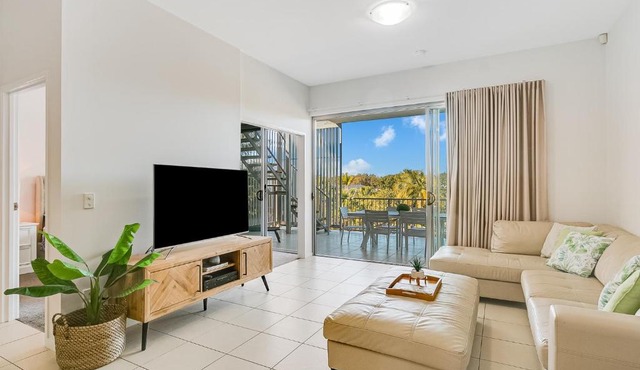 3BR Drift Apartment with Rooftop Balcony by uHoliday