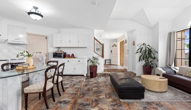 4BR Villa with Pool & Garden - Daisy Hill