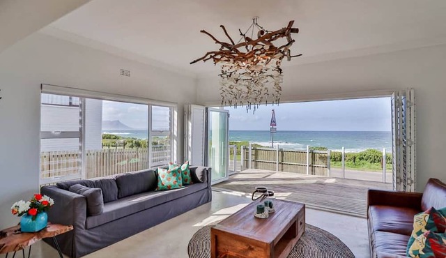 78 Beach Road | Oceanfront | Small pool | Sea view