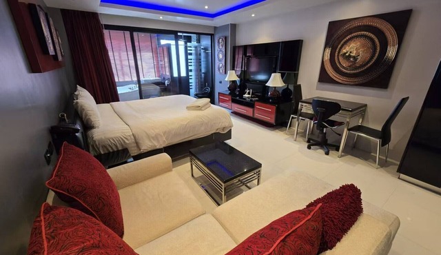 Absolute Bangla Jacuzzi Suite Condo