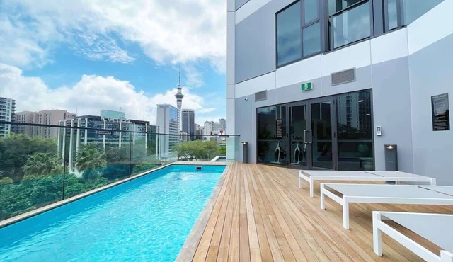 Amazing SkyTower & Park View vs Aircon, Pool & Gym