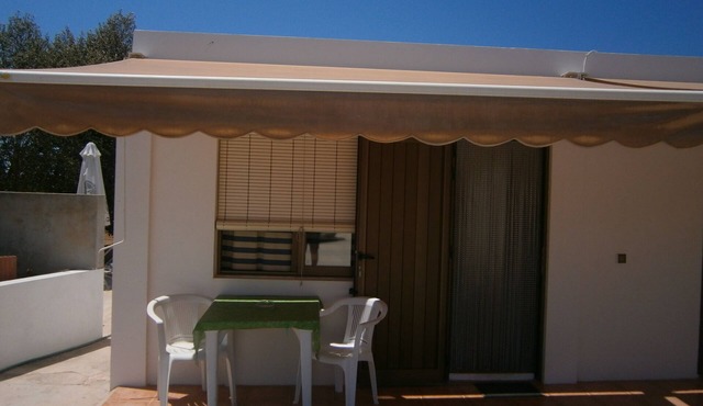 Apartment for 2–3 people with a garden, parking, air conditioning, and Wi-Fi. C/DISCOUNTS FOR JULY–SEPTEMBER