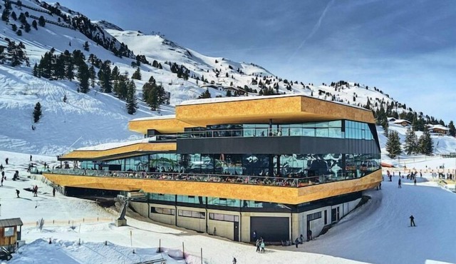 Apartment in Kaltenbach with Ski-In Access