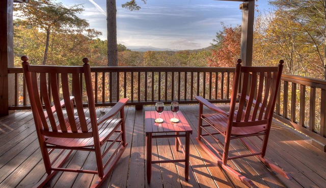 Appalachian View charms with pet-friendly vibes, big mountain views, a hot tub, pool table, firepit, and WiFi connection