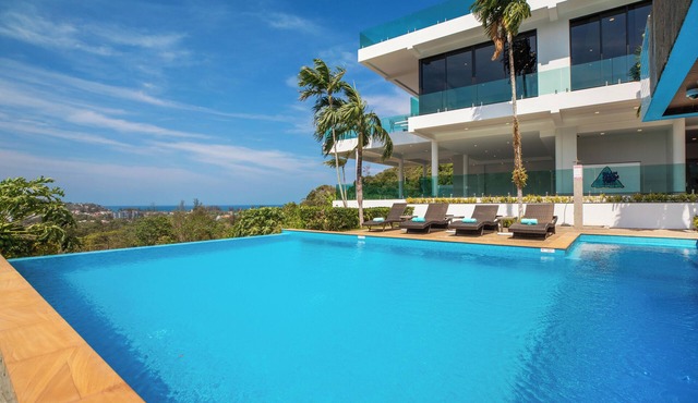 Baan Chom View Kamala