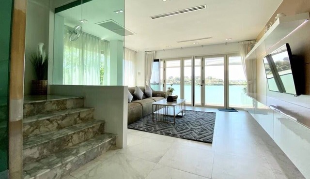 Baan Jayden Duplex Seaview Villa
