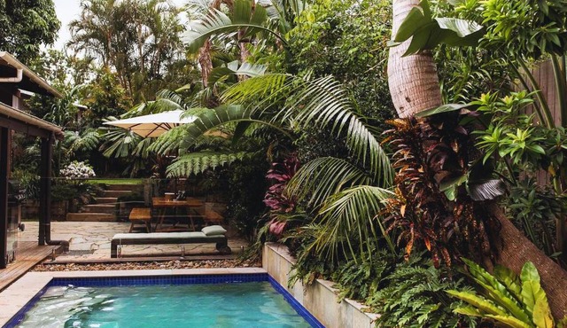 Beach Jungle - Hot Tub, Firepit & Pool in Beachside Oasis