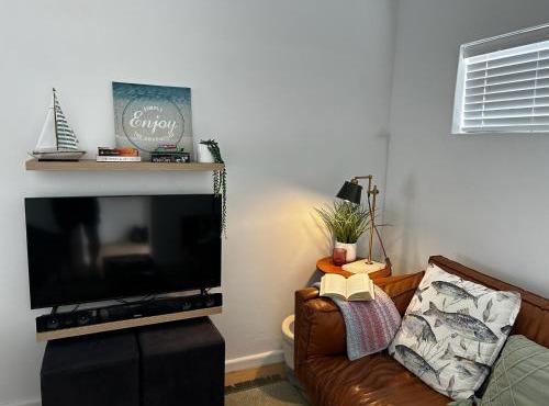 BEACHees - cute central cottage