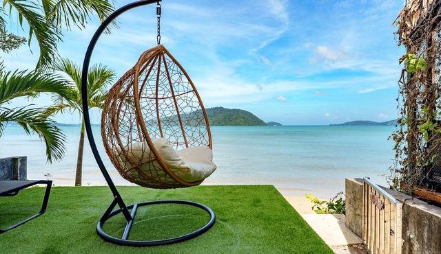 Beachfront Chocolate Pool Villa