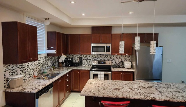 Beautiful three bedroom townhouse near downtown Kitchener. in Kitchener