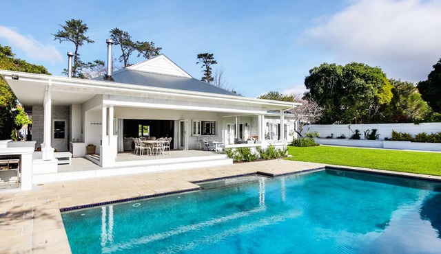 Beautiful Upper Constantia home with views