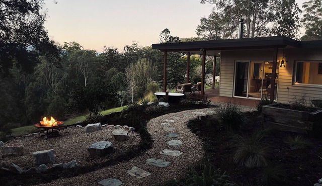 BellingenMountainViewStudio-private,views,outdoor bath,fire pit,close to town! in Bellingen
