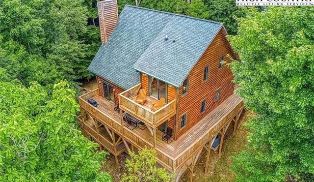Best On Beech-Family Friendly-Clean, A/C, Game Room, FirePit, Sleeps 12-14