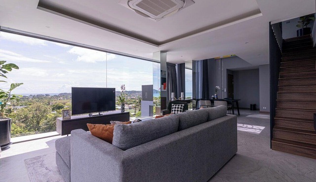 "Big Legend: 6-Story Luxury Villa with Apartment"