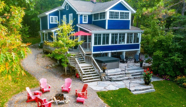 Birchwood in Bala - Stroll to Town from Your Lake Muskoka Retreat! in Bala