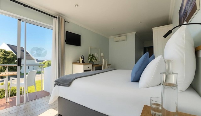 BlueSky Arniston Boutique Guesthouse