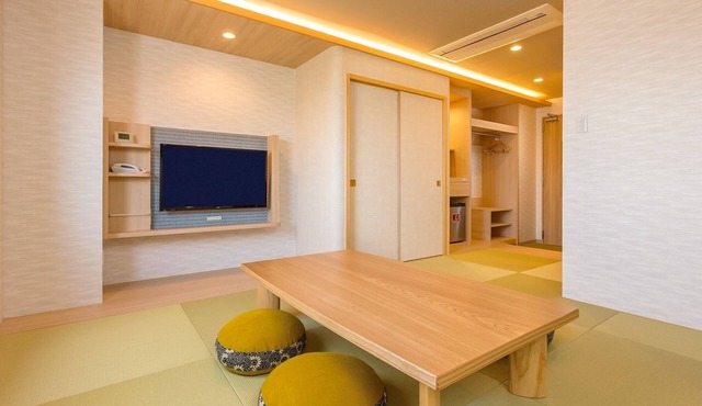 Breakfast included Nonsmoking 8tatami Japanesestyle room separate bath and toilet/Tokai Aichi