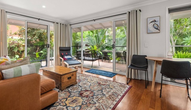 Byron Bay Accom - Kookaburra Beachside Apartment - 176 Alcorn Street - Suffolk Park