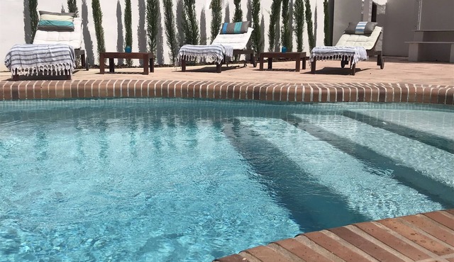 Can Fuentes, 8 pers. with private pool, 5 minutes walk from the beach