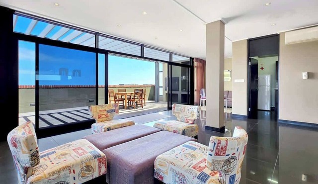 Canal Walk, Balcony, Rooftop Bbq and Jacuzzi