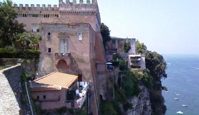Casa al castello piscina e spiaggia