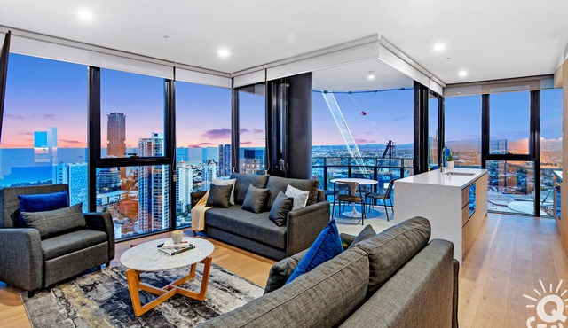 Casino - 3 Bedroom Ocean/City View Unit