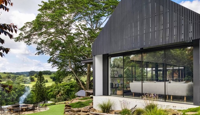 Charlotte Estate Luxury Byron Retreat w Pool Events