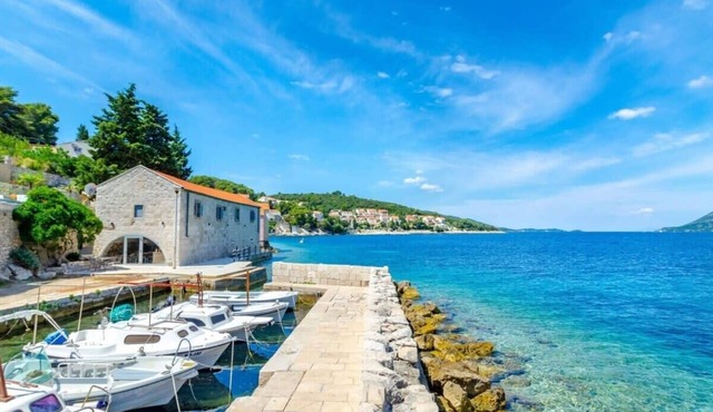Charming Authentic Beachfront Villa With Pool in Korcula