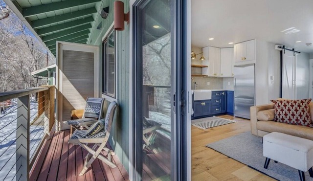 Charming Condo overlooking the Roaring Fork River in Old Snowmass