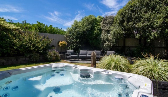 Close to Beach, Spacious, Outdoor Living - KK00379