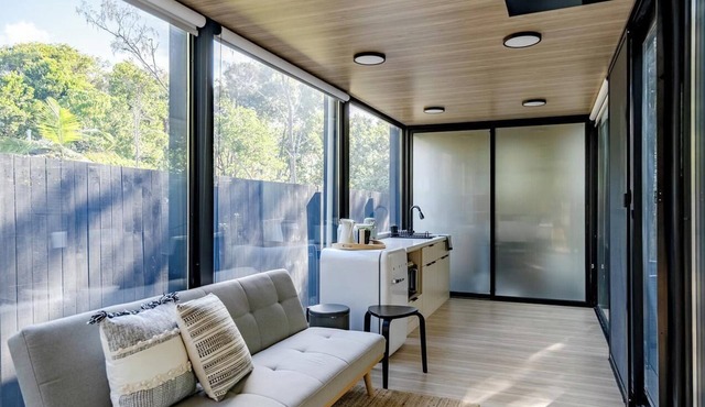 Coastal Bliss: New Brighton Eco Pod (50m Beach)